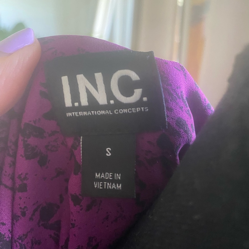 INC International Concepts Purple Patterned Blouse - Picture 3 of 4